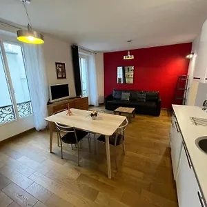 Appartement Invalides Tour Eiffel Amelie, Paris